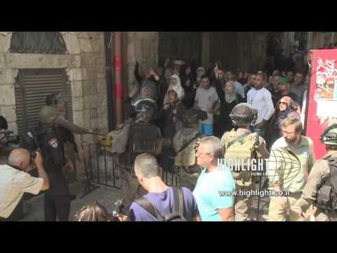 CJ_014 Jerusalem Conflict 2015: Palestinians Chant in the Shuk
