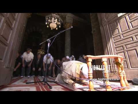 JM_039 - Highlight Films stock footage library: Jerusalem Al Aqsa men praying