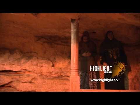 JM_034 - Highlight Films stock footage library: Jerusalem Dome of the Rock - Muslim women praying