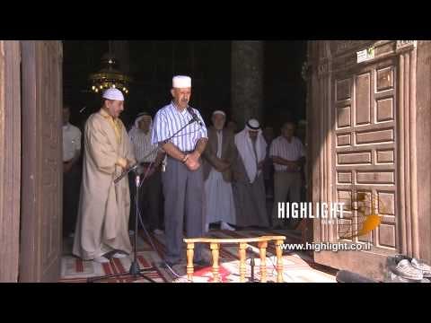 JM_037 - Highlight Films stock footage library: Jerusalem Al Aqsa men praying