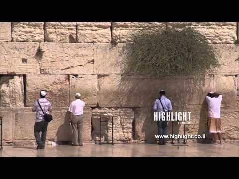 JJ_023 Highlight Films Israel footage store: Jewish worshipers in The Western Wall, Jerusalem