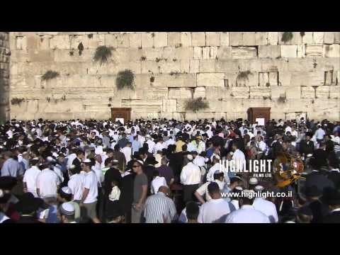 JJ_001 Highlight Films Israel footage store: Priestly Blessing ceremony in the Western Wall